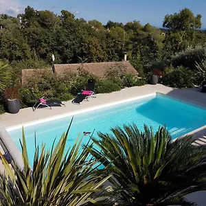 Appartement Mikado, La Gaude